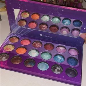 Colorful BH cosmetics eyeshadow palette